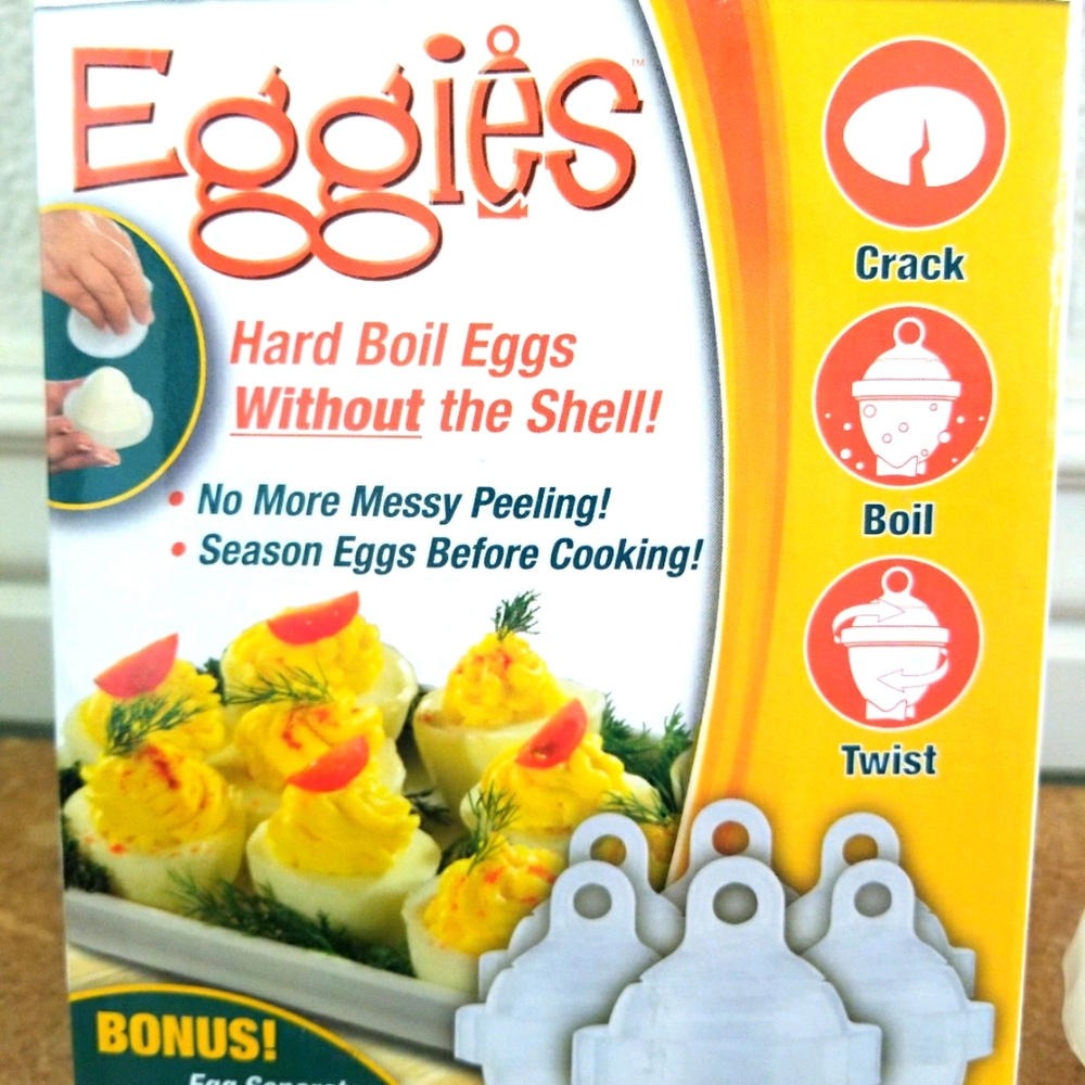 Hard boiled egg maker